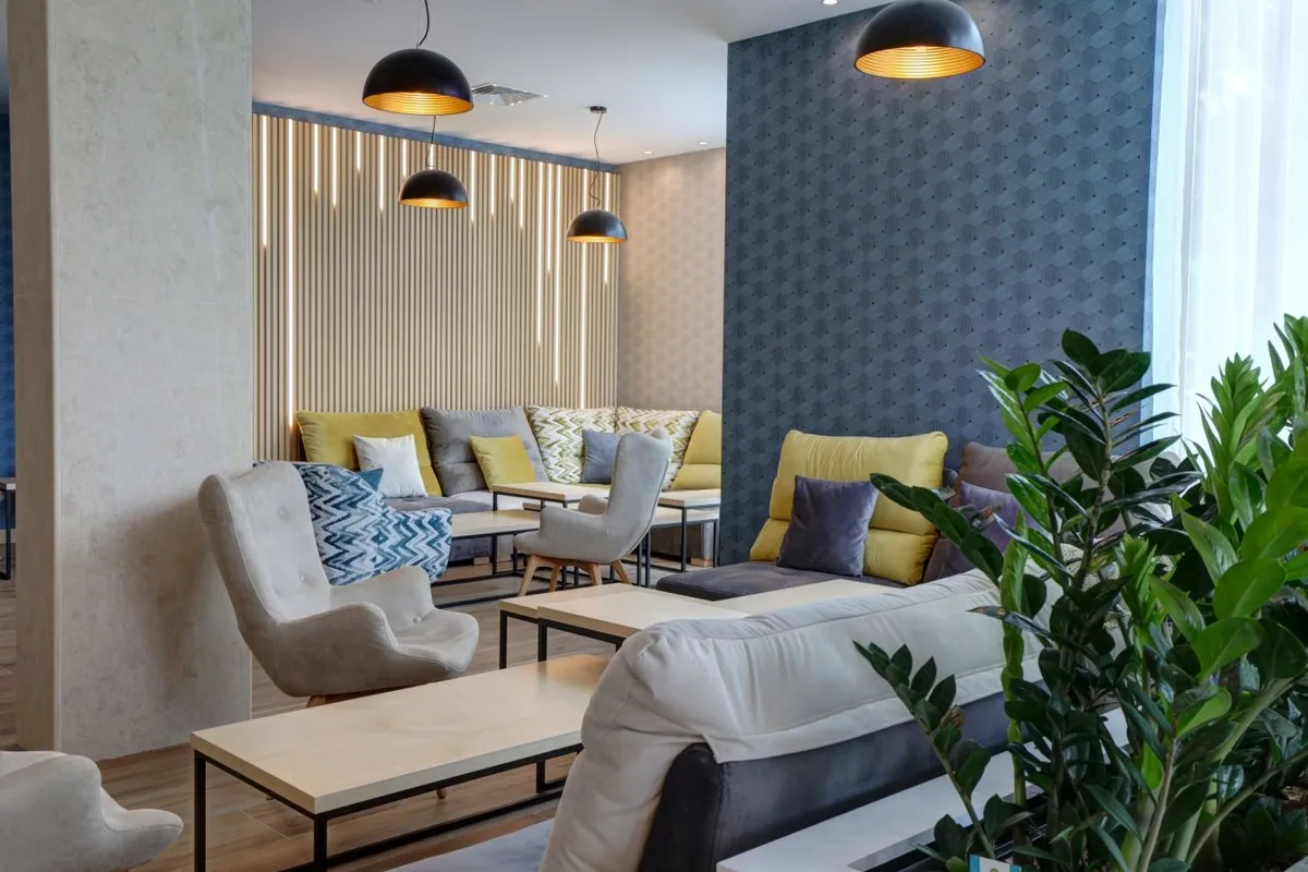 Lobby Bar 1